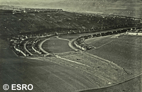 December 1932 The Avenue from the air